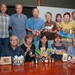 多種多様な加工品などを生みだし、協力して販路拡大を進める「丹波篠山　食の未来塾」のメンバー＝丹波篠山市黒田