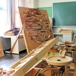 ＜丹波のイッピン＞小学校跡施設の木製玩具　ビー玉で好奇心刺激