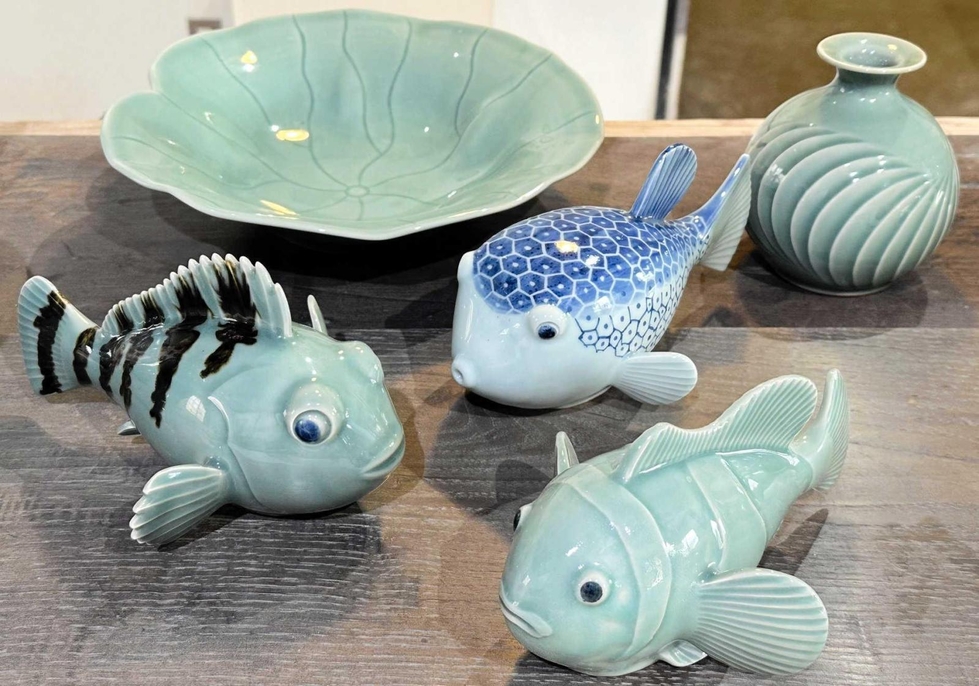 丹波のイッピン＞王地山焼の魚の飾り物 愛らしさ 暮らし彩る|丹波|神戸