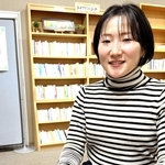 「多文化共生」分野で丹波市地域おこし協力隊員として活動する潮華音さん＝丹波市氷上町本郷