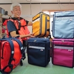 開発した「ライフボックス」を紹介する細川晋さん＝丹波市柏原町柏原