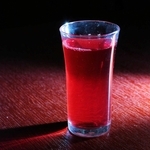 西紀北小周辺で親しまれていた「ビーンズサワー」。透明感のある鮮やかな赤色はロゼワインを思わせる