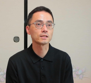 傾聴に大切な姿勢などについて説明する中川広佳さん＝丹波市氷上町谷村