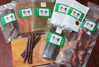 シカを余すことなく活用した「鹿の匠　丹波」のスティック、ジャーキー、レトルトなど