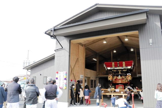 印西地区の太鼓蔵が新たに完成した。集会所も併設する＝稲美町印南