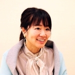 後輩たちにエールを送る黒木茜さん＝姫路市内