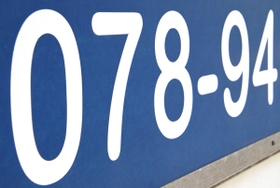 加古川市の一部と播磨町の一部で使われている市外局番「０７８」の看板＝播磨町野添