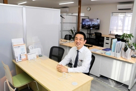 「はりま相続ひろば」を開いた法務・会計梅谷事務所の梅谷正太さん＝加古川市野口町良野