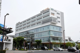 ＪＡ兵庫南が入る現在の加古川産業会館＝加古川市加古川町寺家町