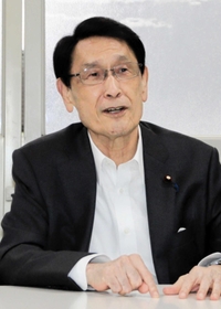 渡海紀三朗氏