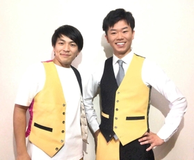 ３０日に解散公演を開くアンドロイドの翔大さん（右）、おかじさん（（ｃ）吉本興業）