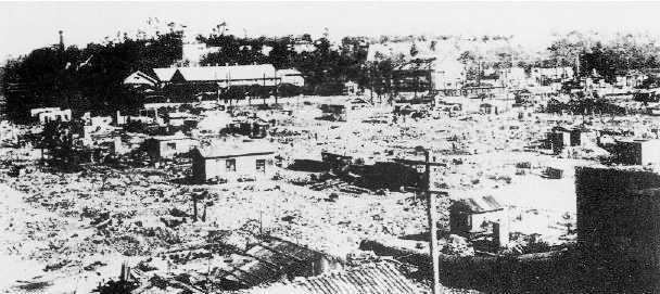 空襲を受けた明石公園周辺＝１９４５年（「明石の空襲－『米国戦略爆撃調査団報告書』から－」より）