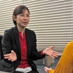 モンゴルの理工系人材紹介を担うハナさん＝神戸市中央区、二川工業製作所三ノ宮オフィス