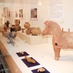 「古墳時代の技術革新」をテーマに催されている県立考古博物館の春季特別展＝播磨町大中１