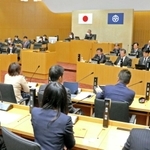 高砂市民病院将来構想案の報告があった高砂市議会本会議＝高砂市議会