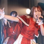 アイドルグループ「籠鳥恋雲」で活動している城恵理子さん。最年長としてメンバーを引っ張る＝大阪市内