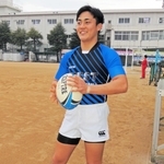 「夢のような体験だった」と、花園での東西対抗戦を振り返る宗実晃輝さん。着ているのは西軍のユニフォーム＝県立農業高校