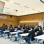 増築棟の完成記念式典が開かれた会場＝加古川市加古川町本町（加古川中央市民病院提供）
