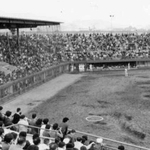 スタンドから見た高砂市野球場＝１９７２年１０月９日（高砂市提供）＝高砂市米田町島