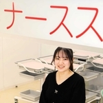 新型コロナ禍の中、中学校生活を送った成瀬梨菜さん。現在は兵庫大で学び、看護師を目指している＝兵庫大学