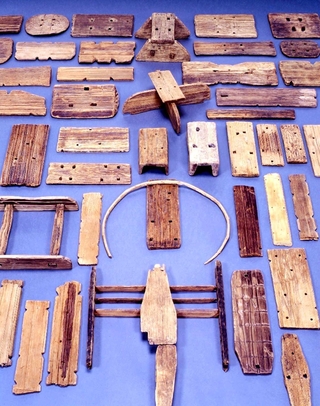 袴狭遺跡で出土した各種田下駄