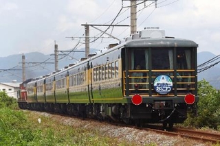 JR西「サロンカーなにわ」引退|全国海外|神戸新聞NEXT