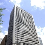　日立製作所本社が入るビル＝東京都千代田区丸の内