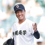 　金足農を完封した沖縄尚学・末吉＝甲子園
