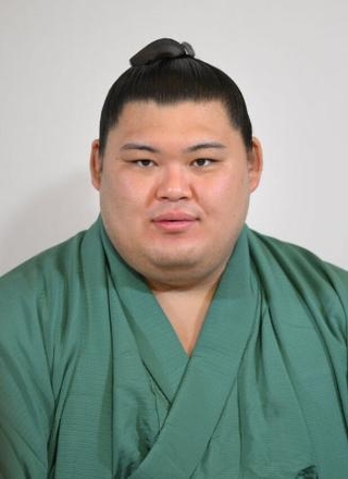 　大の里