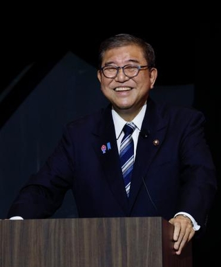 　新興企業の支援イベントに出席した石破首相＝１７日午後、大阪市此花区の夢洲