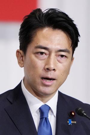 　自民党総裁選の所見発表演説会に臨む小泉農相＝２２日午後、東京・永田町の党本部