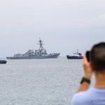 　２日、中米パナマに停泊する米海軍のミサイル駆逐艦（ゲッティ＝共同）