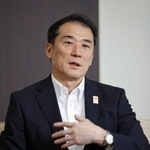 　インタビューに答えるりそな銀行の岩永省一社長