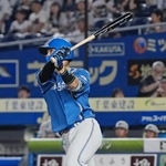 　２回日本ハム１死、郡司が左越えに先制ソロを放つ＝ＺＯＺＯマリン