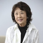 　２０１０年６月、取材に応じる吉行和子さん