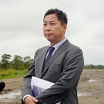 　記者団の取材に応じる「日本エコロジー」の松井政憲社長＝９日午前、北海道釧路市