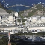 　関西電力大飯原発。右から１号機、２号機、３号機、４号機＝２０２４年１１月１４日、福井県おおい町