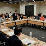 　まんが甲子園の類似作品トラブルを受け、高知市で開催された協議会＝１２日午後