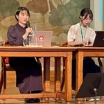 　被爆者の体験について講演する平林千奈満さん（左）と井上つぐみさん＝１２日、パリ（共同）