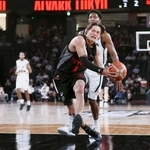 　Ｇリーグ選抜戦で攻め込むＡ東京のテーブス＝トヨタアリーナ東京（（Ｃ）Ｂ．ＬＥＡＧＵＥ）