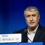 　国際原子力機関（ＩＡＥＡ）の年次総会で演説するイランのエスラミ副大統領兼原子力庁長官＝１５日、ウィーン（ゲッティ＝共同）