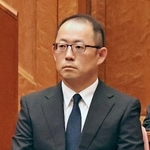 　佐賀県議会本会議に出席した福田英之県警本部長＝１７日午前