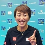 　女子テニス国別対抗戦の初戦に向けて抱負を語る杉山愛監督＝１７日、中国・深セン（共同）