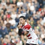 　２０１５年９月、ラグビーＷ杯イングランド大会の南アフリカ戦で、キックの前に狙いを定める五郎丸歩さん＝ブライトン（共同）