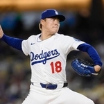 　ジャイアンツ戦に先発したドジャース・山本＝ロサンゼルス（共同）