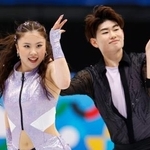 　アイスダンスＲＤ　演技する吉田唄菜（左）、森田真沙也組＝北京（共同）