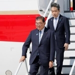 　国連総会に出席するため、米ニューヨークのケネディ国際空港に到着した石破首相＝２３日（共同）