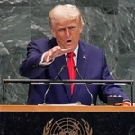 　国連総会一般討論で演説するトランプ米大統領＝２３日、米ニューヨークの国連本部（ＡＰ＝共同）