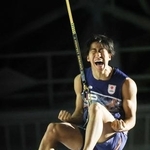 　男子スピード予選　２回目を終え雄たけびを上げる藤野柊斗＝ソウル（共同）