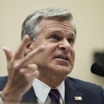 　２０２３年、米下院司法委員会で証言するＦＢＩのレイ長官（当時）＝ワシントン（ゲッティ＝共同）